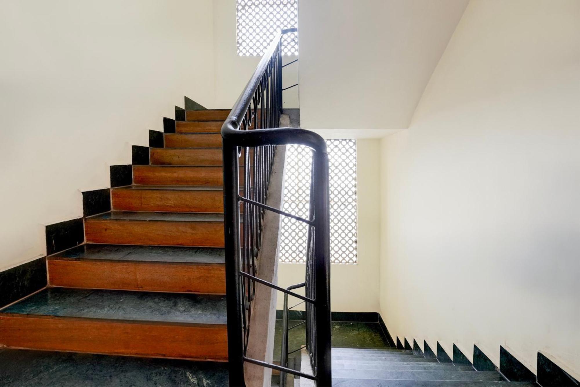 Super Townhouse Candolim Esterno foto